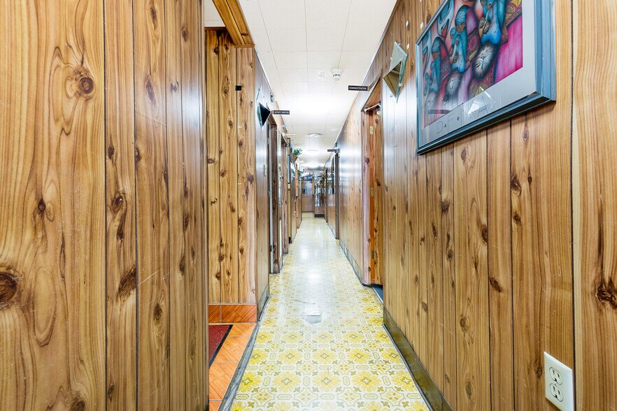 More Photos Of 1954 Atlantic Ave, Long Beach Office For Lease