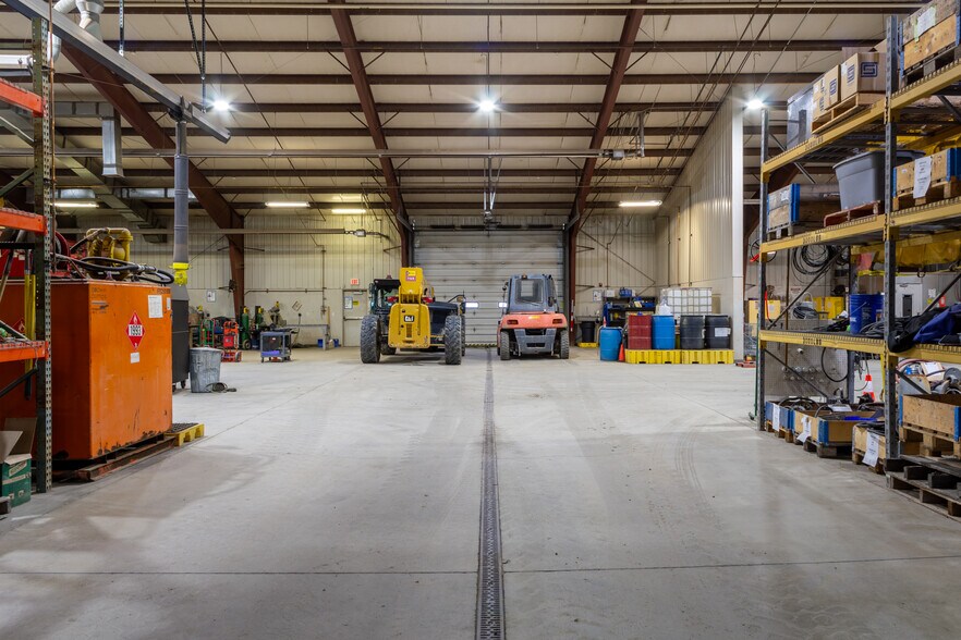 More Photos Of 3860 Helberg Dr, Helena Service For Lease