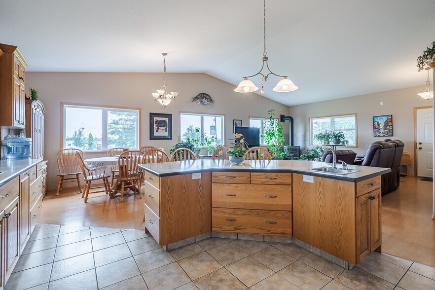 More Photos Of PT SE 10-50-2 W4, Blackfoot Trailer Camper Park For Sale