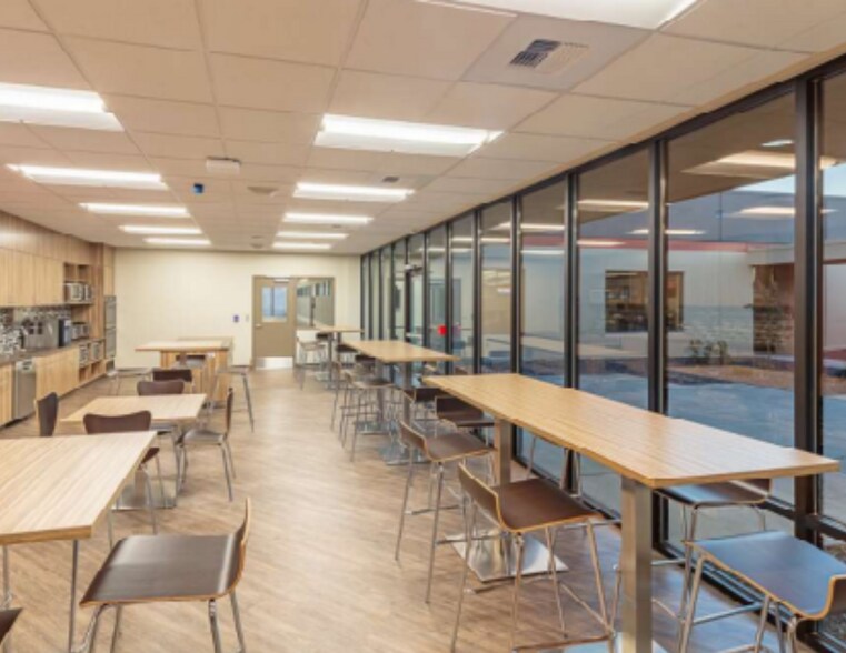 More Photos Of 15918 E Euclid Ave, Spokane Medical For Sale