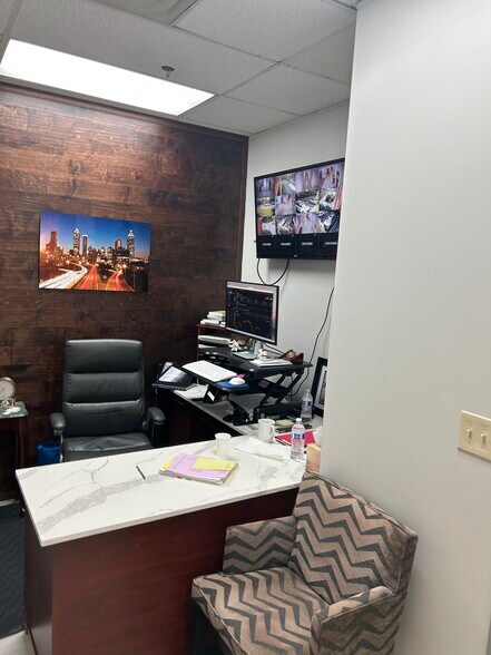 More Photos Of 1810 Mulkey Rd, Austell Medical For Sale