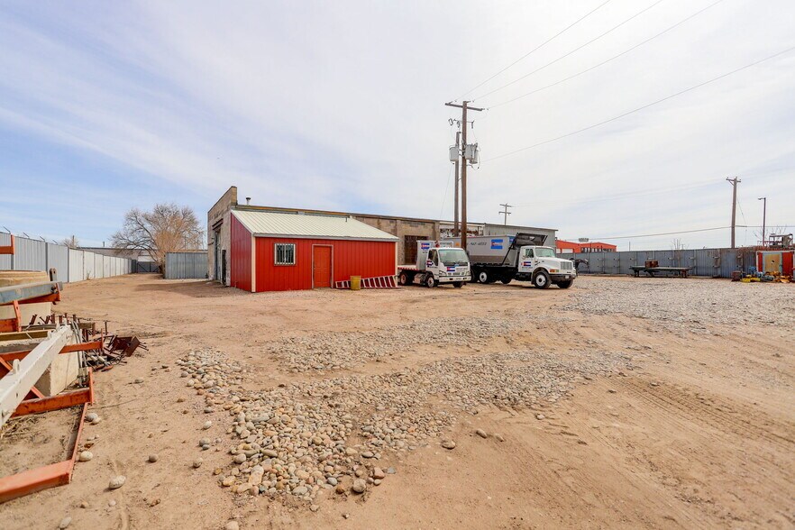 More Photos Of 5320 Cook St, Denver Warehouse For Lease