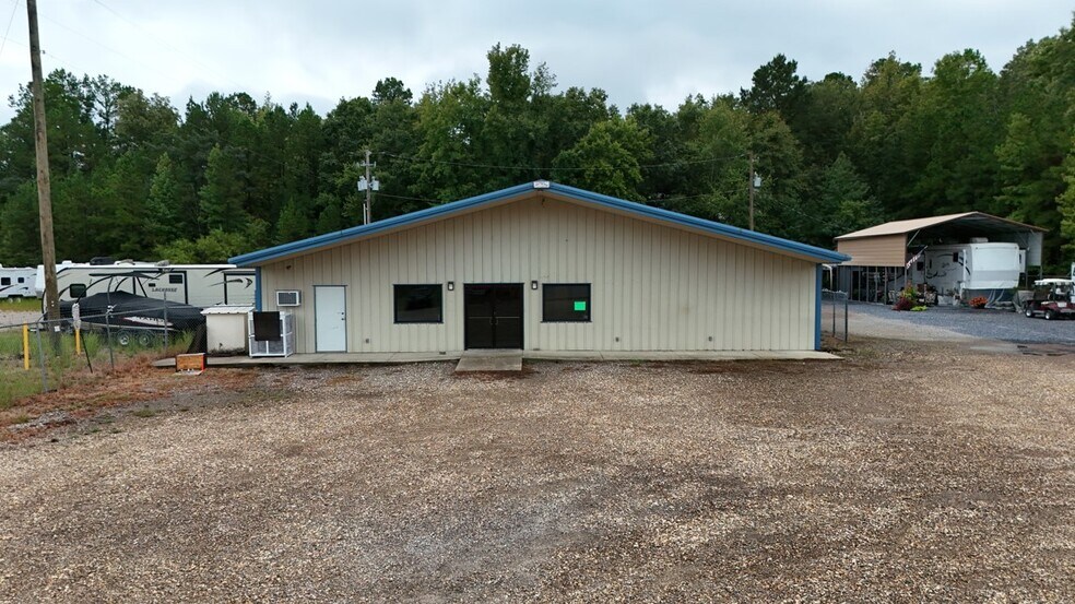 More Photos Of 4307 Highway 270 E, Mount Ida Flex For Sale