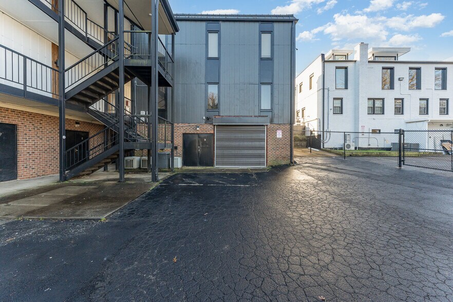 More Photos Of 817 New Bern Ave, Raleigh Office For Sale