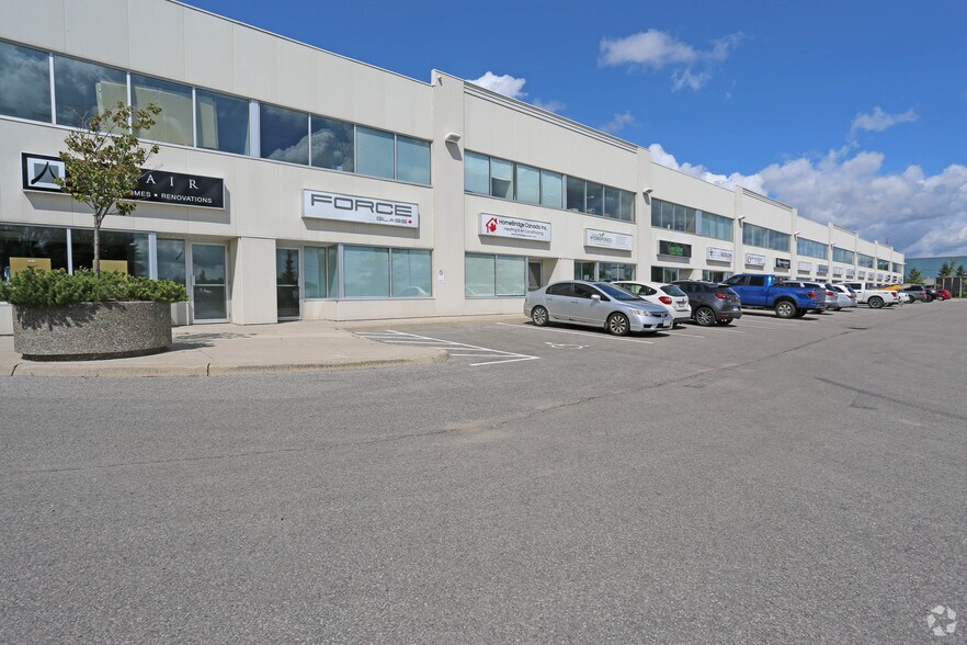 More Photos Of 353-359 Saunders Rd, Barrie Light Distribution For Lease