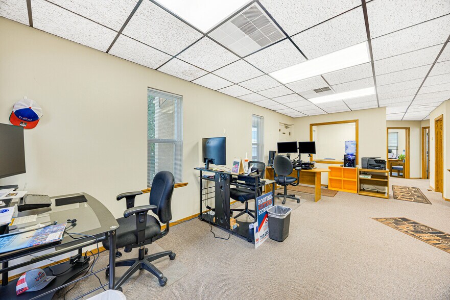 More Photos Of 2910 N Arcadia St, Colorado Springs Office For Lease