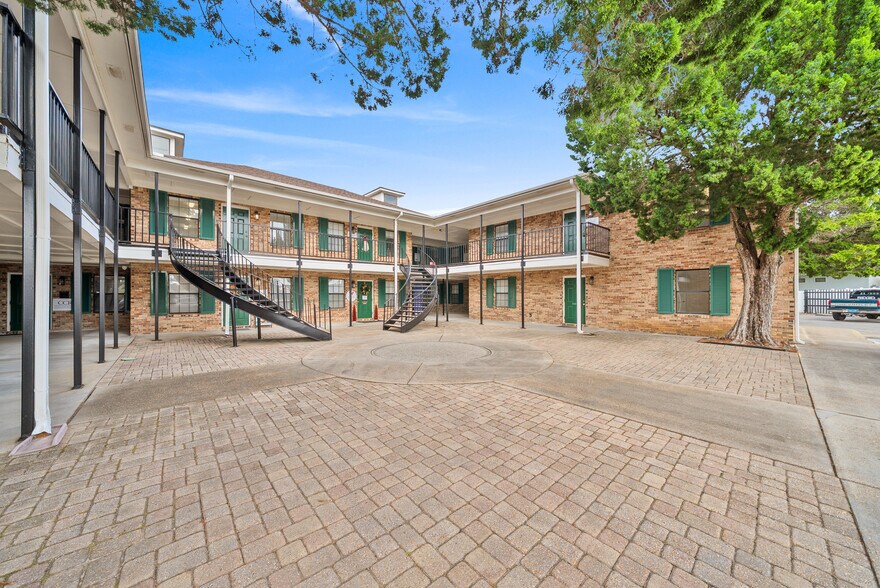 More Photos Of 5 Miracle Strip Loop, Panama City Beach Office For Lease