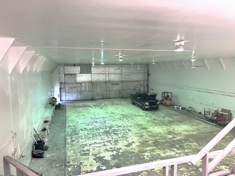 More Photos Of 1975 Alex Holden Way, Juneau Airplane Hangar For Sale