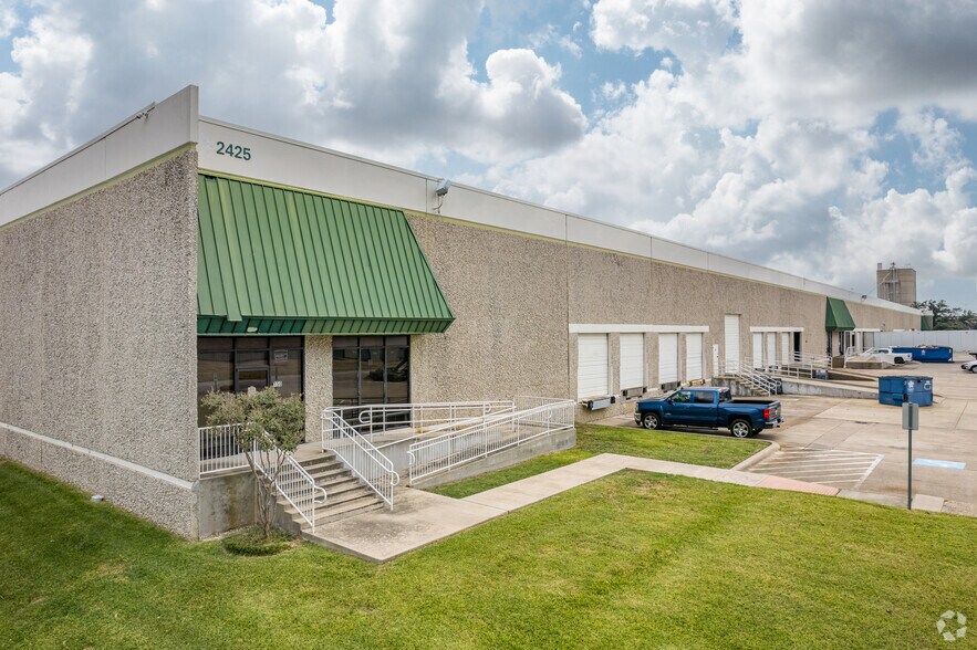 Primary Photo Of 2425 Camp Ave, Carrollton Distribution For Lease