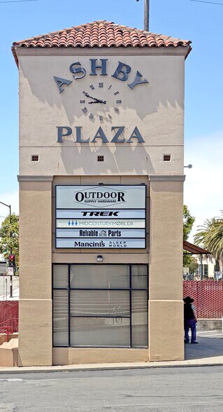 More Photos Of 2734 San Pablo Ave, Berkeley General Retail For Lease