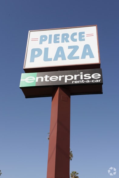 More Photos Of 3812 Pierce St, Riverside Unknown For Lease