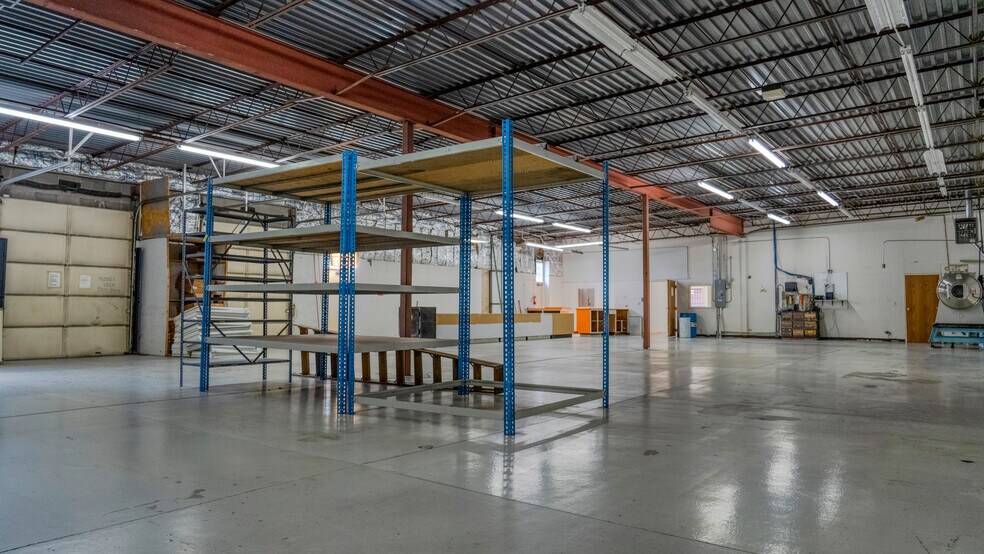 More Photos Of 2737 W 2nd Ave, Denver Warehouse For Sale