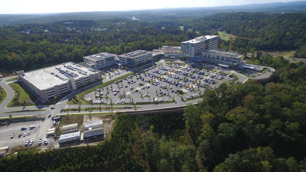 More Photos Of 460 Northside Cherokee Blvd, Canton Hospital For Lease