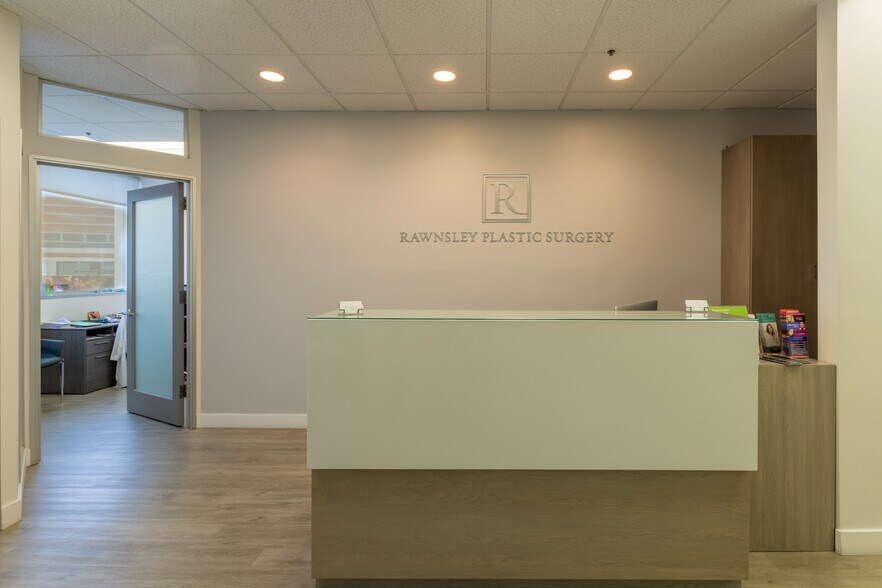 More Photos Of 10921 Wilshire Blvd, Los Angeles Medical For Lease