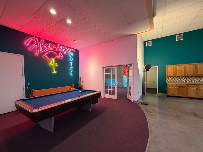 More Photos Of 1401 22nd St N, Saint Petersburg Manufacturing For Lease