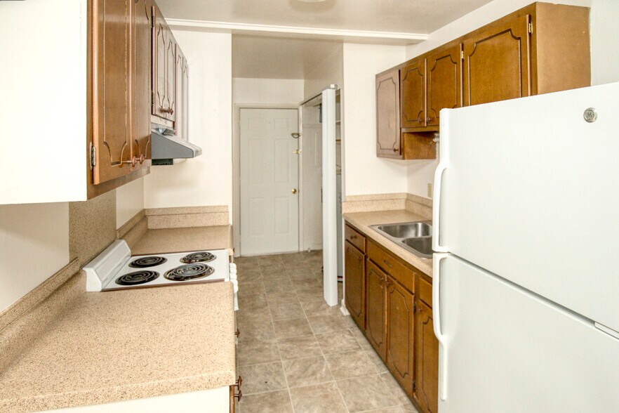 More Photos Of 7626 Bellehaven Dr, Gloucester Point Apartments For Sale