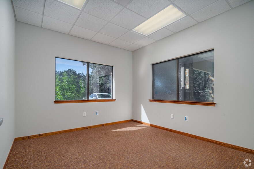 More Photos Of 19115 Fm-2252, San Antonio Office For Lease