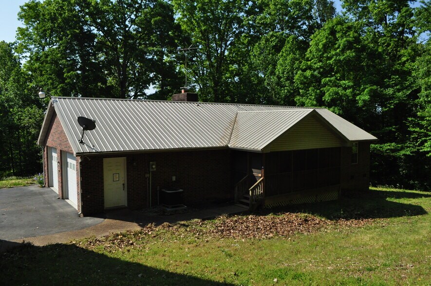 More Photos Of 6447 Rutledge Pike, Knoxville Office For Sale