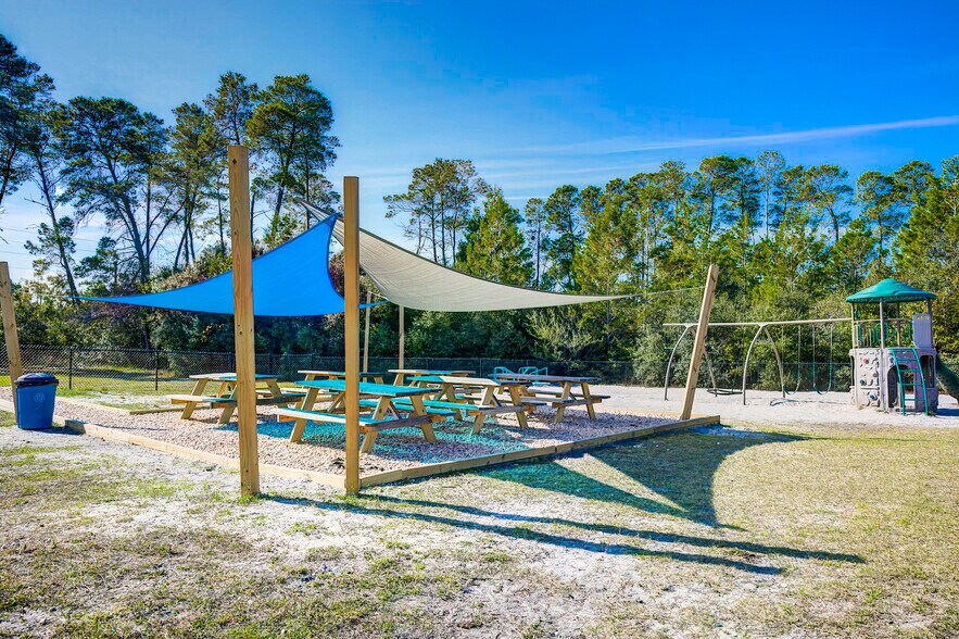 More Photos Of 6001 Deltona Blvd, Spring Hill Schools For Sale