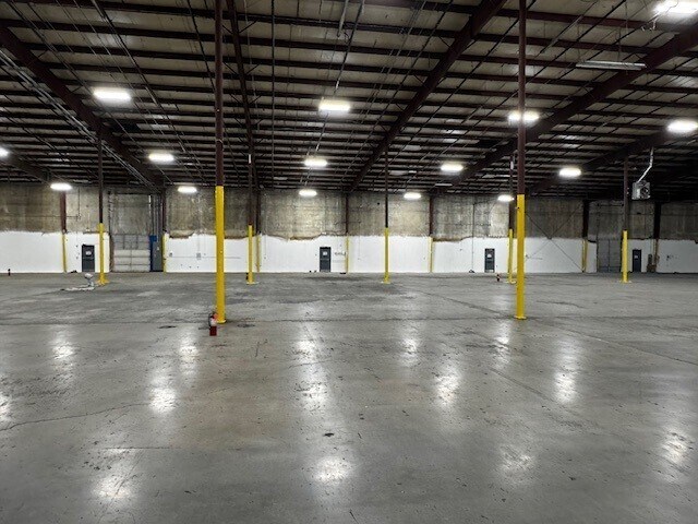 More Photos Of 1540 Amherst Rd, Knoxville Warehouse For Lease