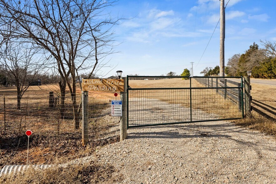 More Photos Of 18186 State Highway 74B, Washington Specialty For Sale