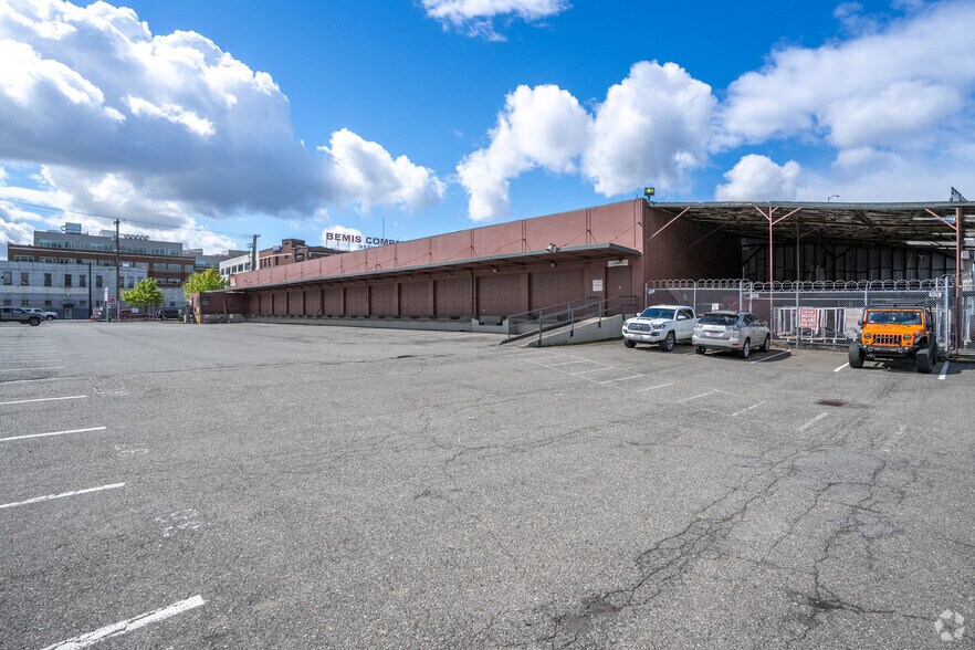 More Photos Of 72 S Atlantic St, Seattle Warehouse For Lease