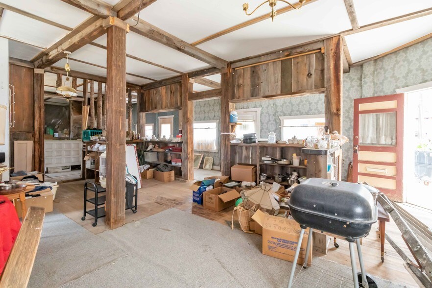 More Photos Of 400 W Victor Ave, Victor Hotel For Sale