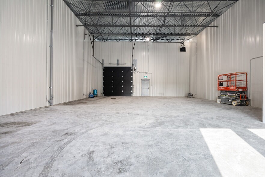 More Photos Of 523 Rang 3E, Saint-jean-sur-richelieu Land For Lease