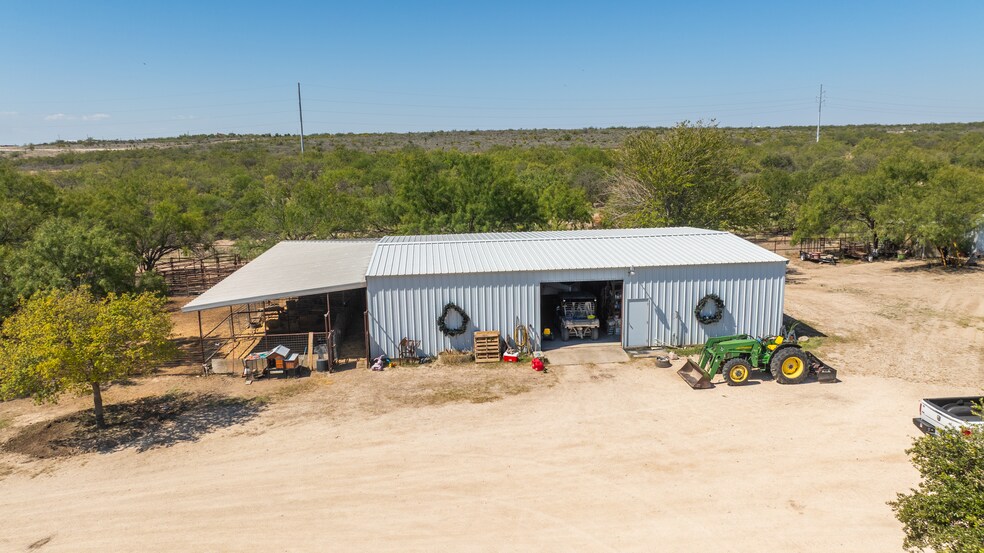 More Photos Of Rocking DC4 Ranch, Del Rio Land For Sale