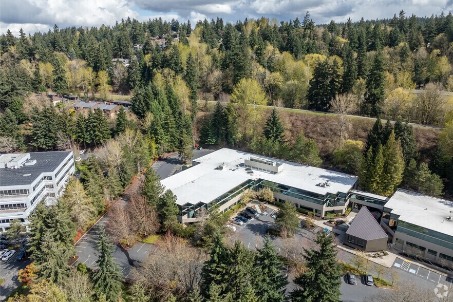 More Photos Of 11120 NE 33rd Pl, Bellevue Office For Lease