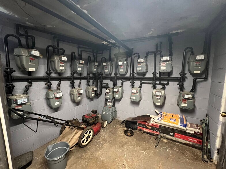 More Photos Of 21-25 Willoughby St, Newark Multifamily For Sale