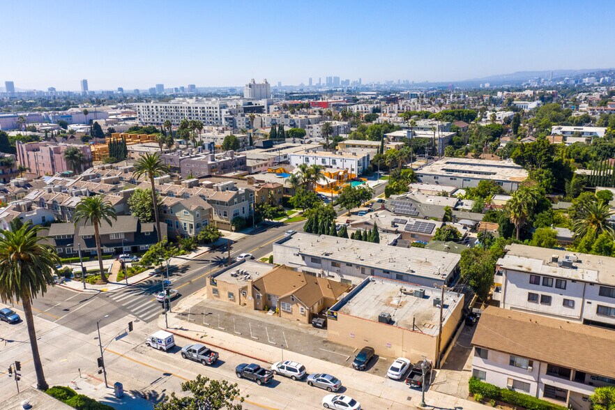 More Photos Of 6519-6521 Fountain Ave, Hollywood Office Residential For Sale