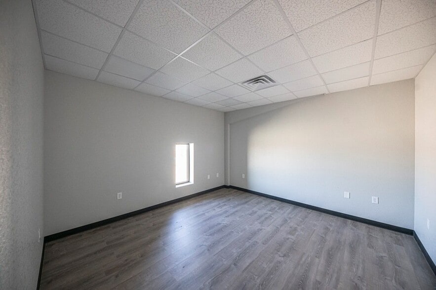 More Photos Of 14661 W I-20, Odessa Warehouse For Lease