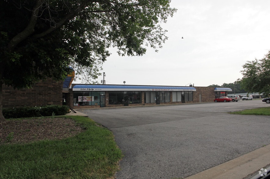 More Photos Of 14150-14170 S Cicero Ave, Crestwood Unknown For Lease
