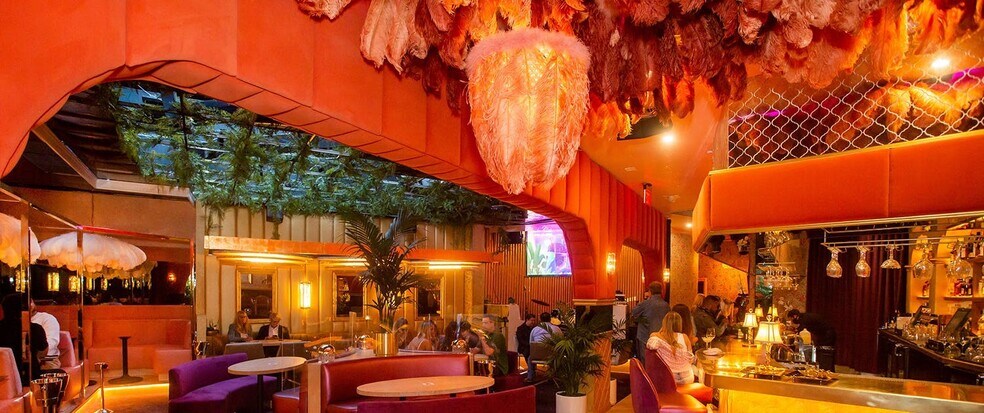 More Photos Of 8830-8844 W Sunset Blvd, West Hollywood Freestanding For Lease