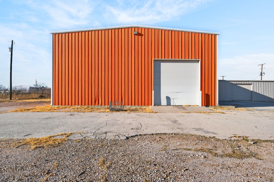 More Photos Of 2716 Judy Ave, Odessa Warehouse For Sale
