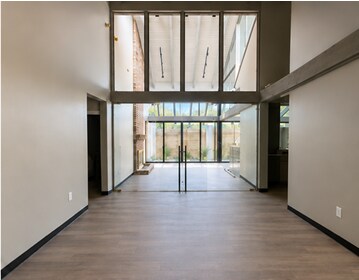 More Photos Of 3132 W 5th St, Fort Worth Office For Lease