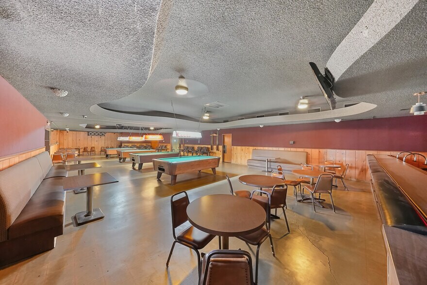 More Photos Of 44 N 19 1/2 Ave, Lemoore Restaurant For Sale