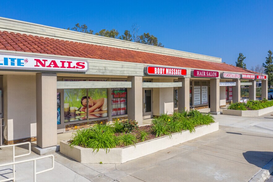 More Photos Of 710-790 Sycamore Ave, Vista Unknown For Lease