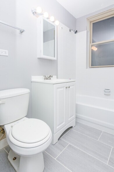 More Photos Of , Chicago Multifamily For Sale