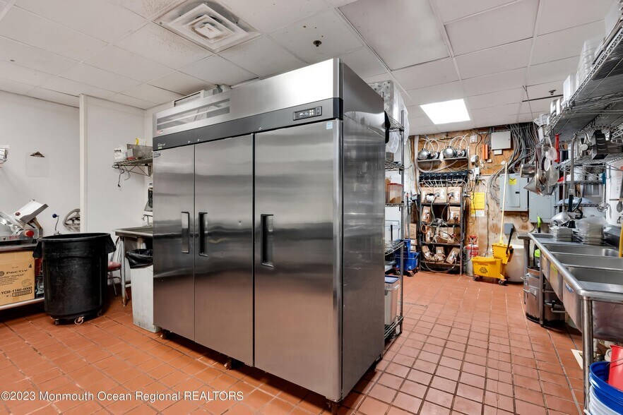 More Photos Of 231-263 Main St, Matawan Storefront For Sale