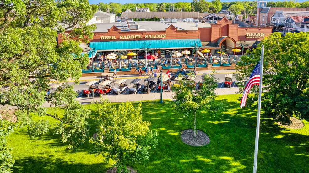 More Photos Of 324 Delaware St, Put In Bay Restaurant For Sale