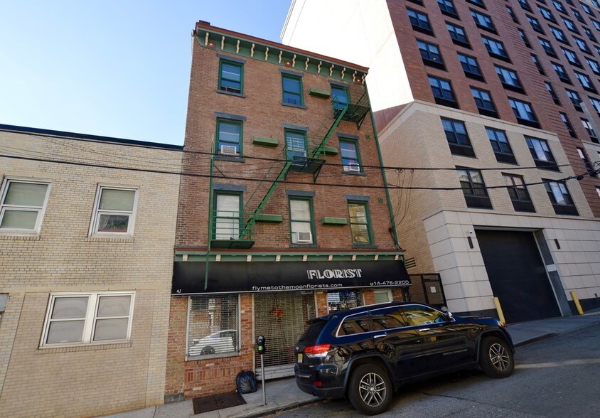 Primary Photo Of 47 N Broadway, Yonkers Apartments For Sale