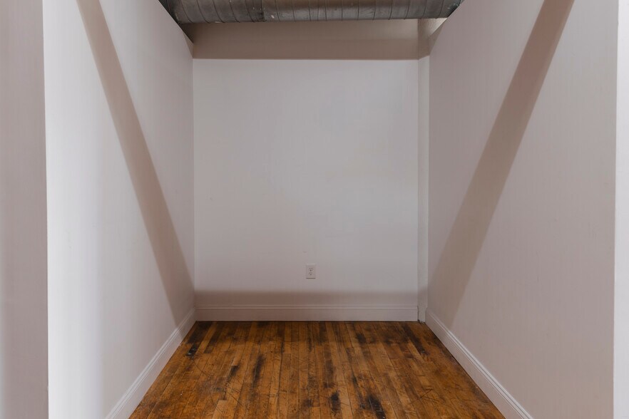 More Photos Of 1100 Sycamore St, Cincinnati Loft Creative Space For Lease