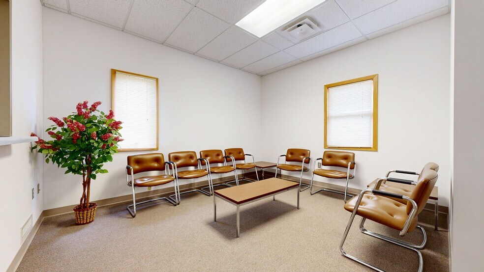 More Photos Of 458 Glessner Ave, Mansfield Medical For Sale