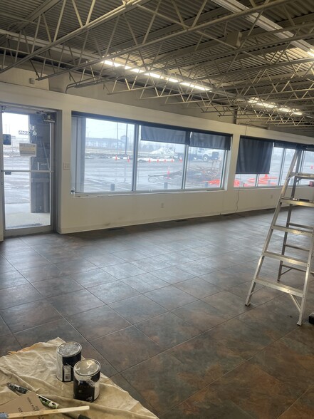 More Photos Of 7050 11th Ave SW, Rochester Warehouse For Sale