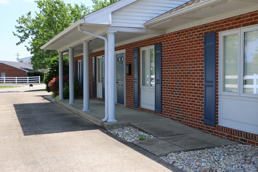 More Photos Of 726 Harvard Dr, Owensboro Office For Sale
