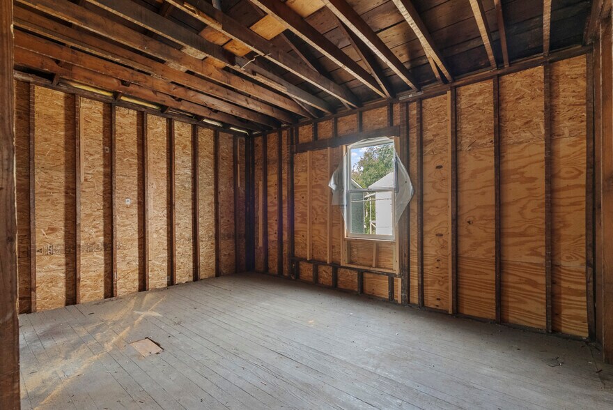 More Photos Of 330 N 29th St, Louisville Multifamily For Sale