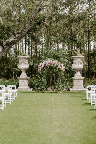 More Photos Of 6644 TX-61, Anahuac Theater Concert Hall For Sale