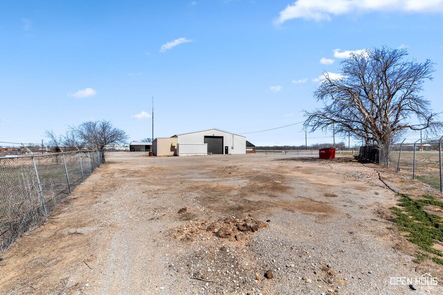 More Photos Of 9478 Seymour Hwy, Wichita Falls Industrial For Sale